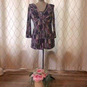 Knotted V neck knit top